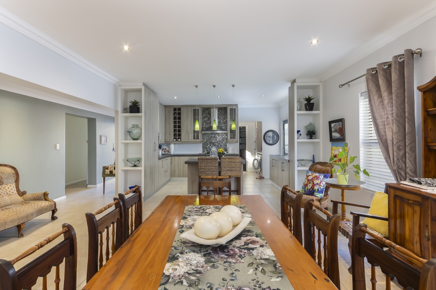 3 Bedroom Property for Sale in Heritage Park Western Cape